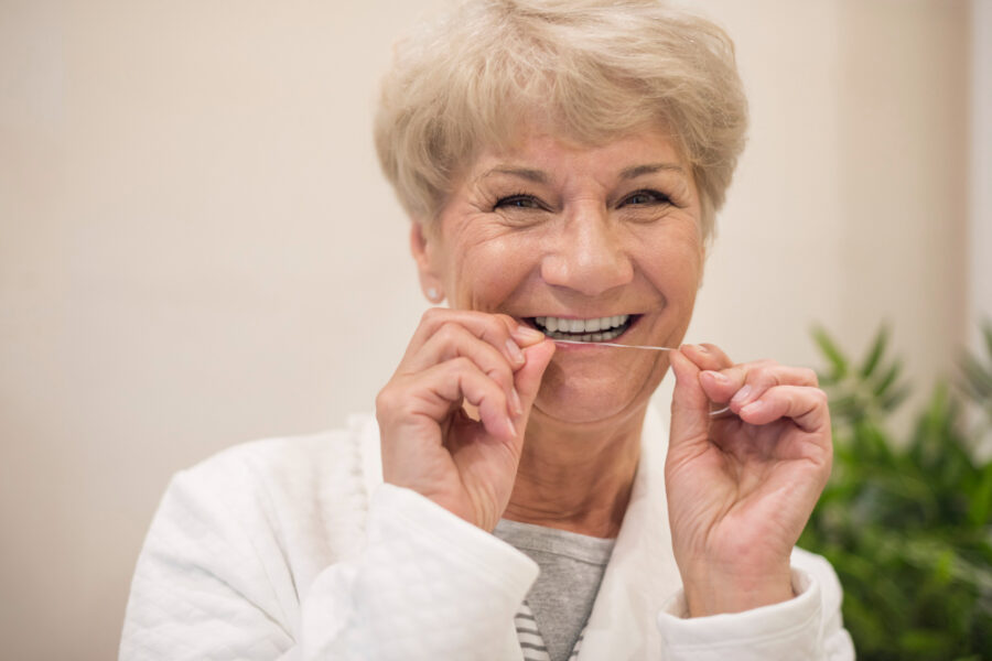 cuidados pós-implante dentário 